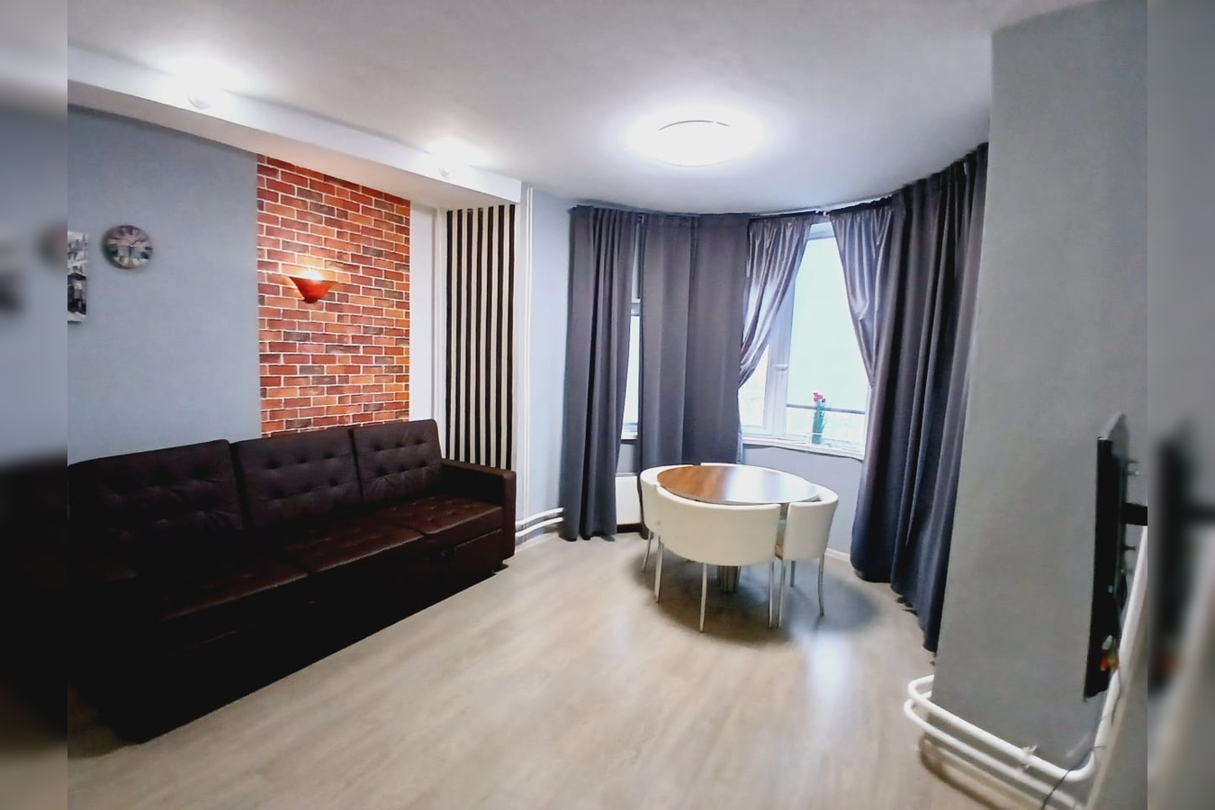 1-комн. квартира посуточно, 40 м2, этаж 20+ из 20+