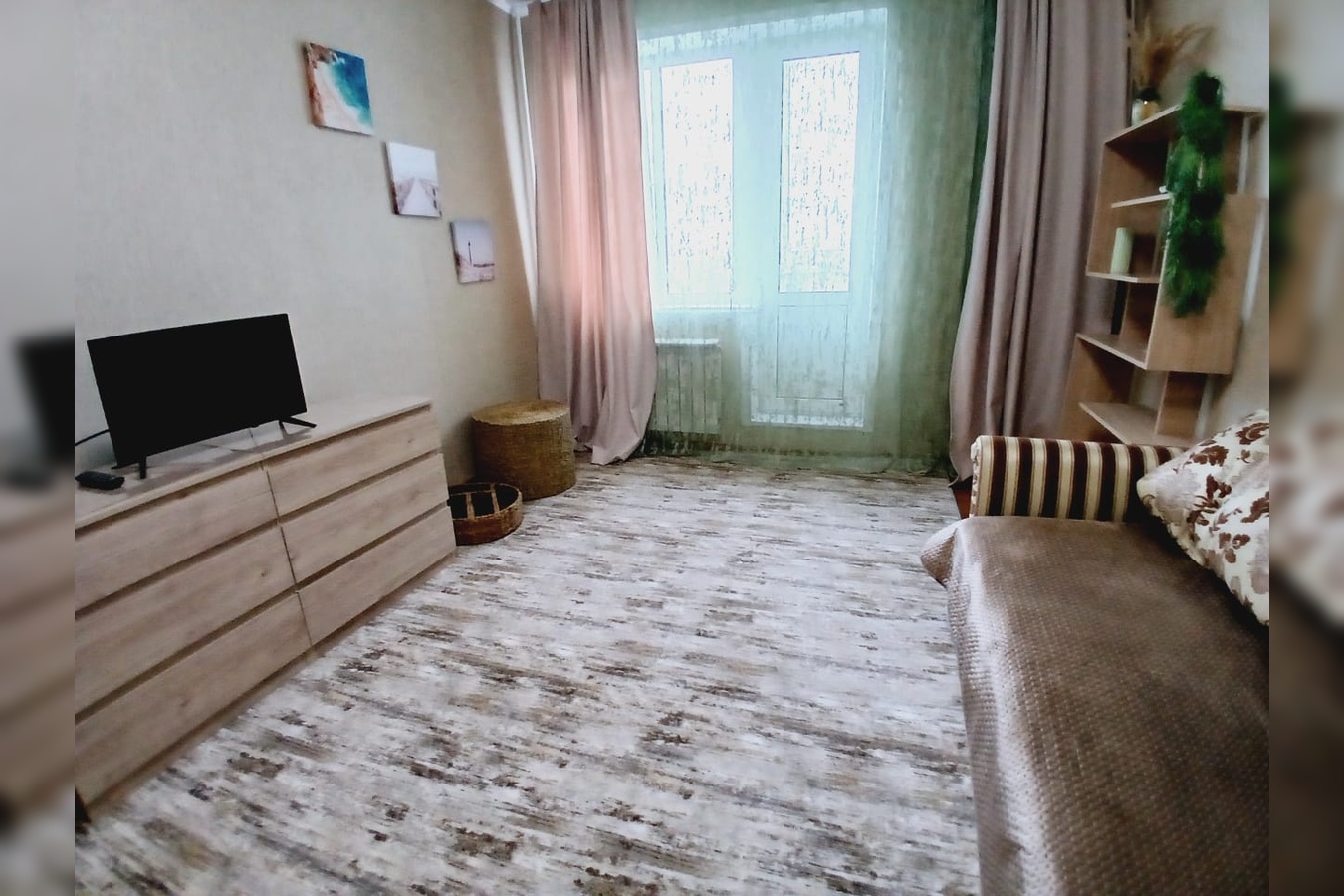 2-комн. квартира посуточно, 56 м2, этаж 10 из 16 9