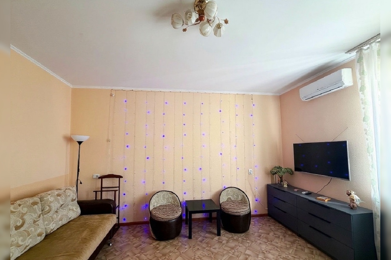 1-комн. квартира посуточно, 33 м2, этаж 8 из 9 2