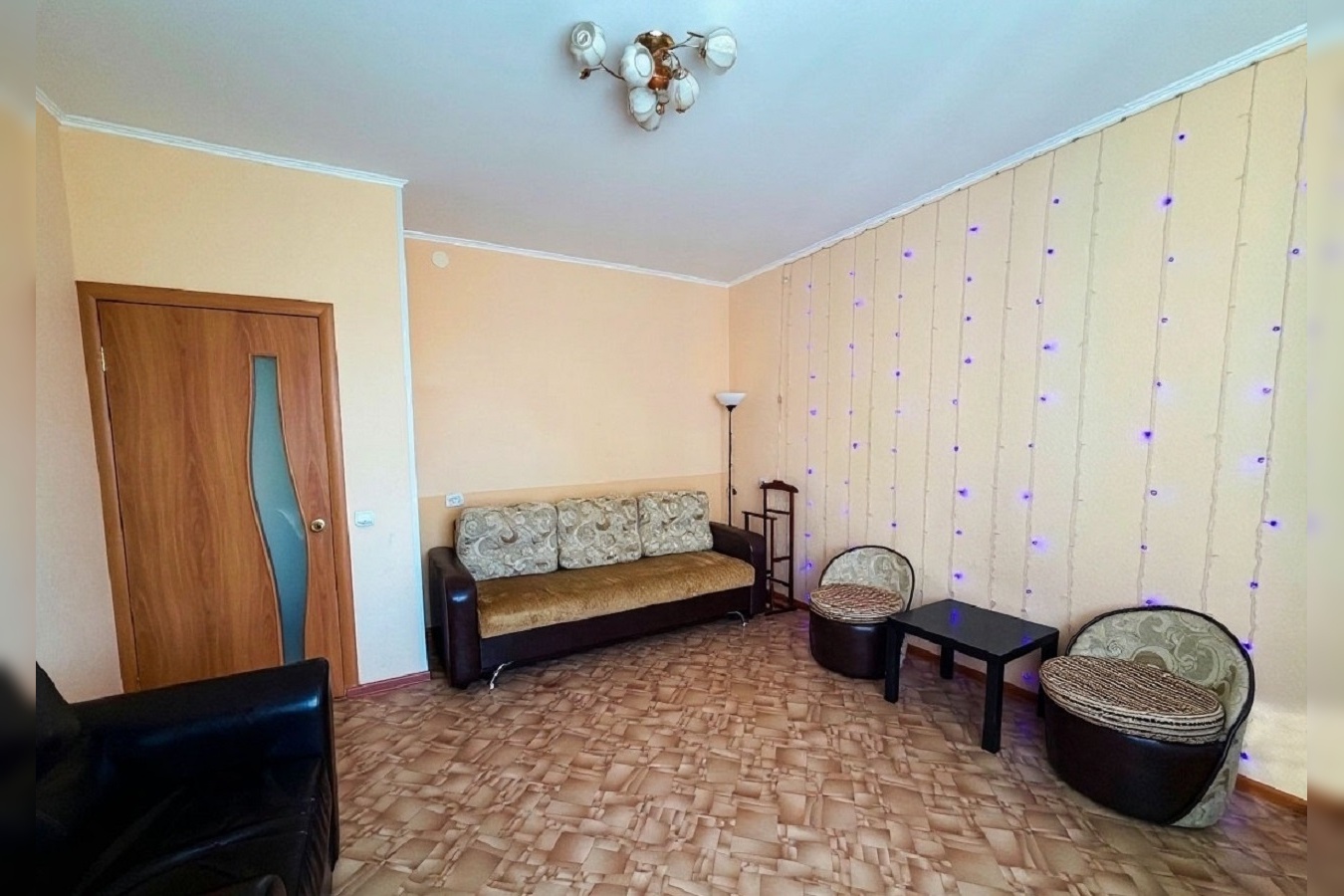 1-комн. квартира посуточно, 33 м2, этаж 8 из 9 3