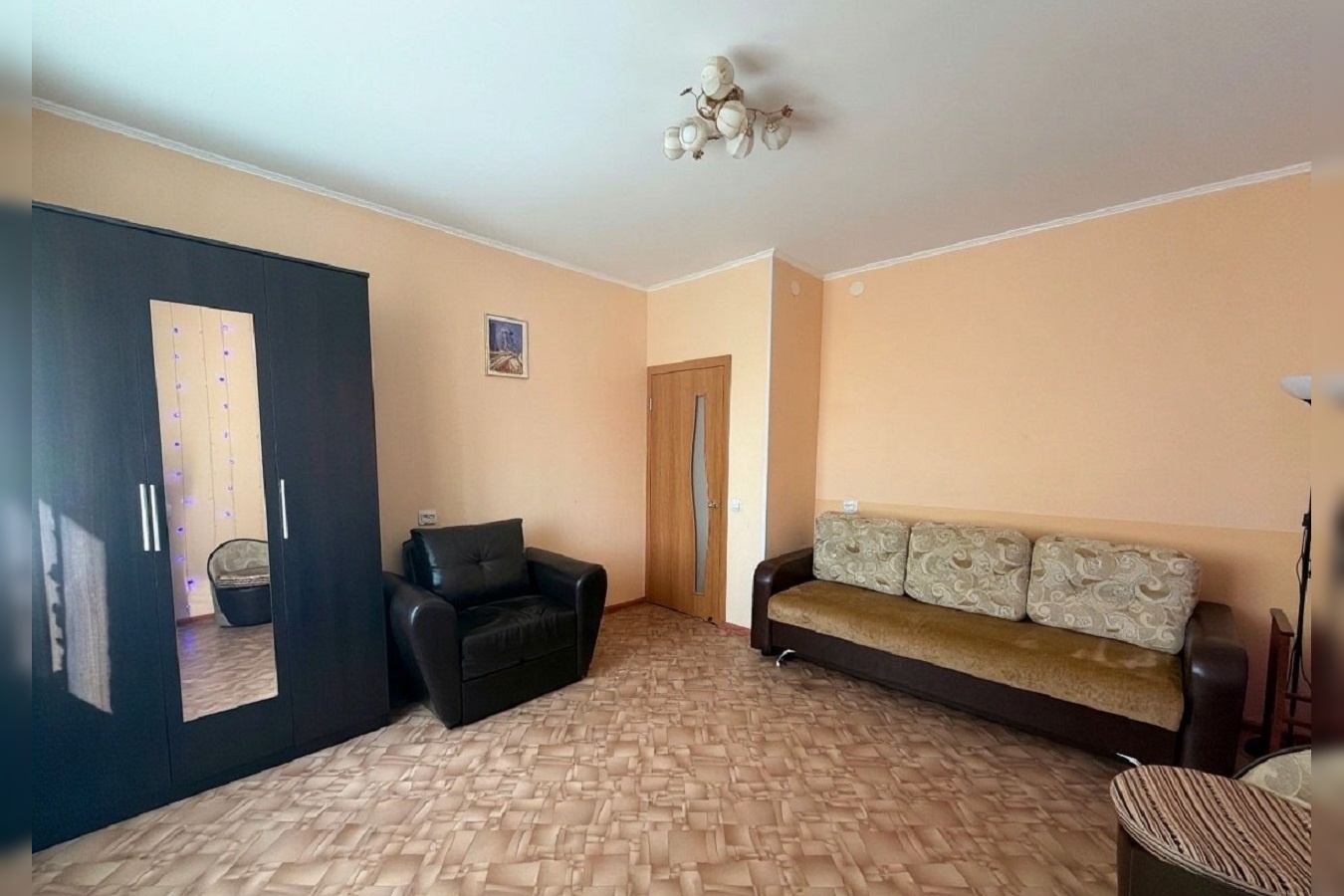 1-комн. квартира посуточно, 33 м2, этаж 8 из 9 4