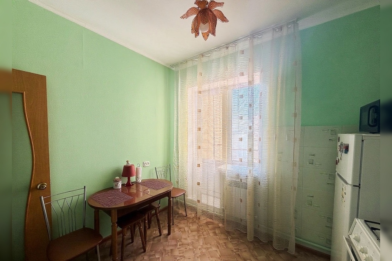 1-комн. квартира посуточно, 33 м2, этаж 8 из 9 14