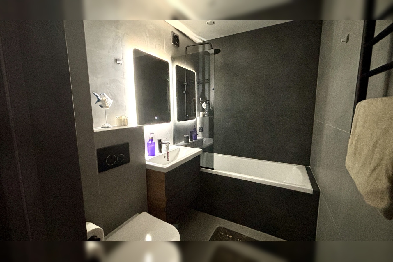 1-комн. квартира посуточно, 35 м2, этаж 7 из 20+ 3